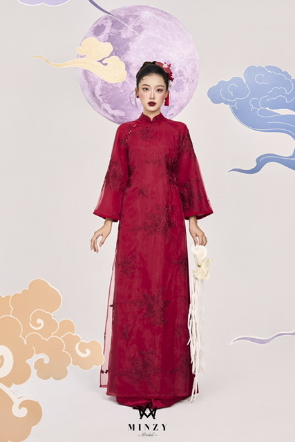 Áo dài đỏ xuông 42