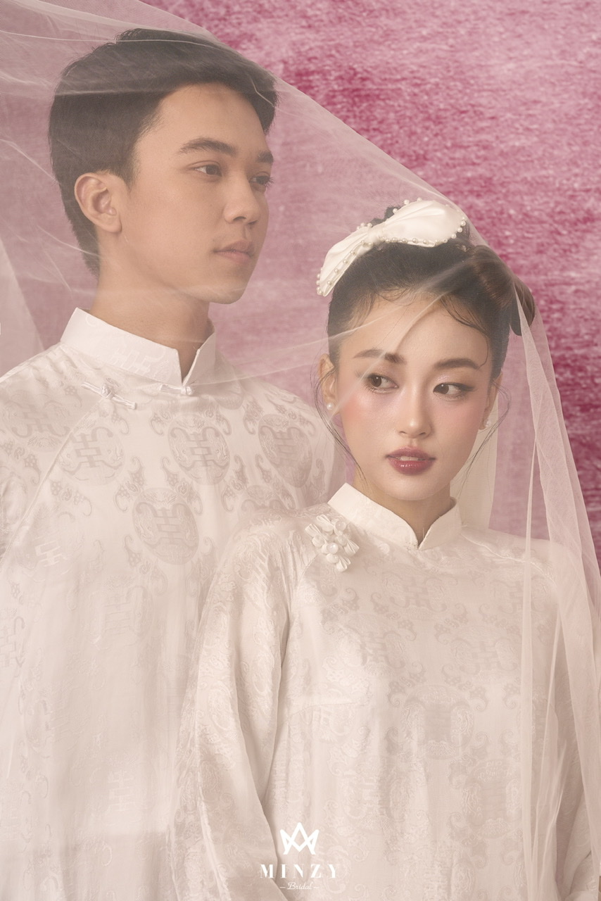 Áo dài cặp trắng 56