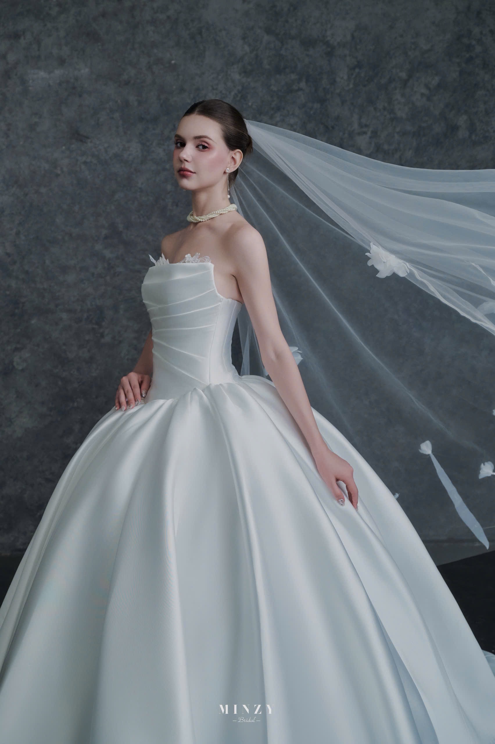 Elegant 253