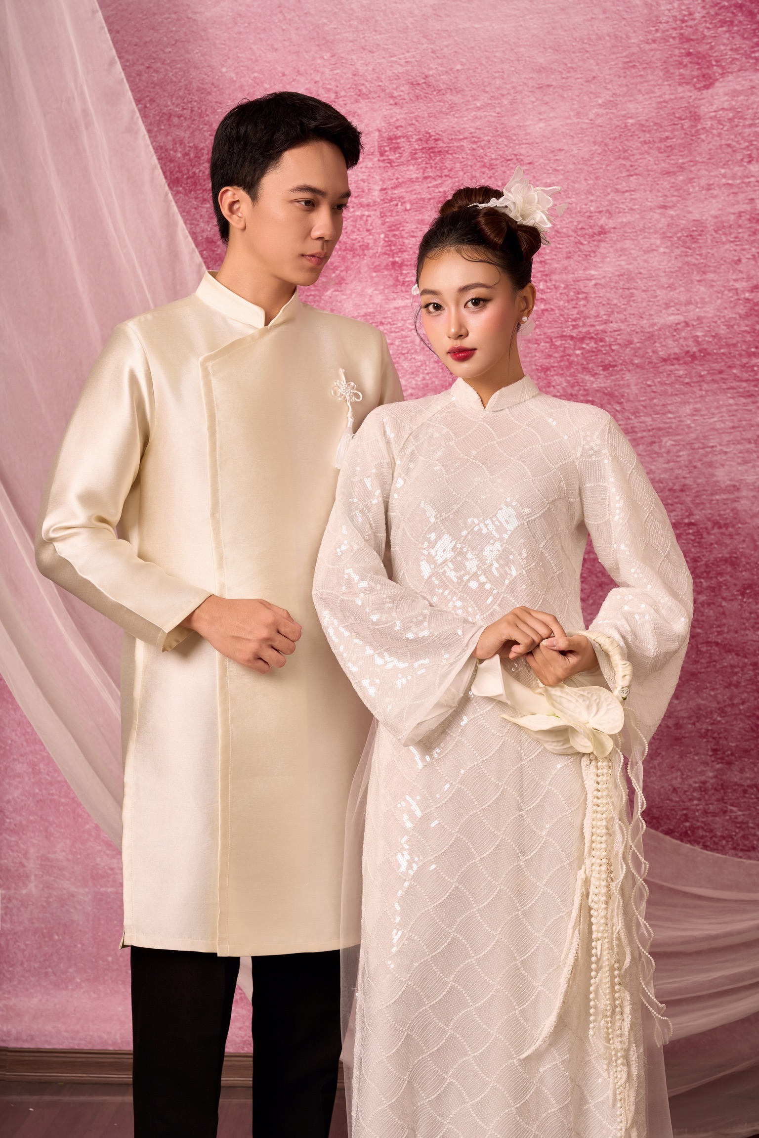 Áo dài cặp  mix trắng be 03