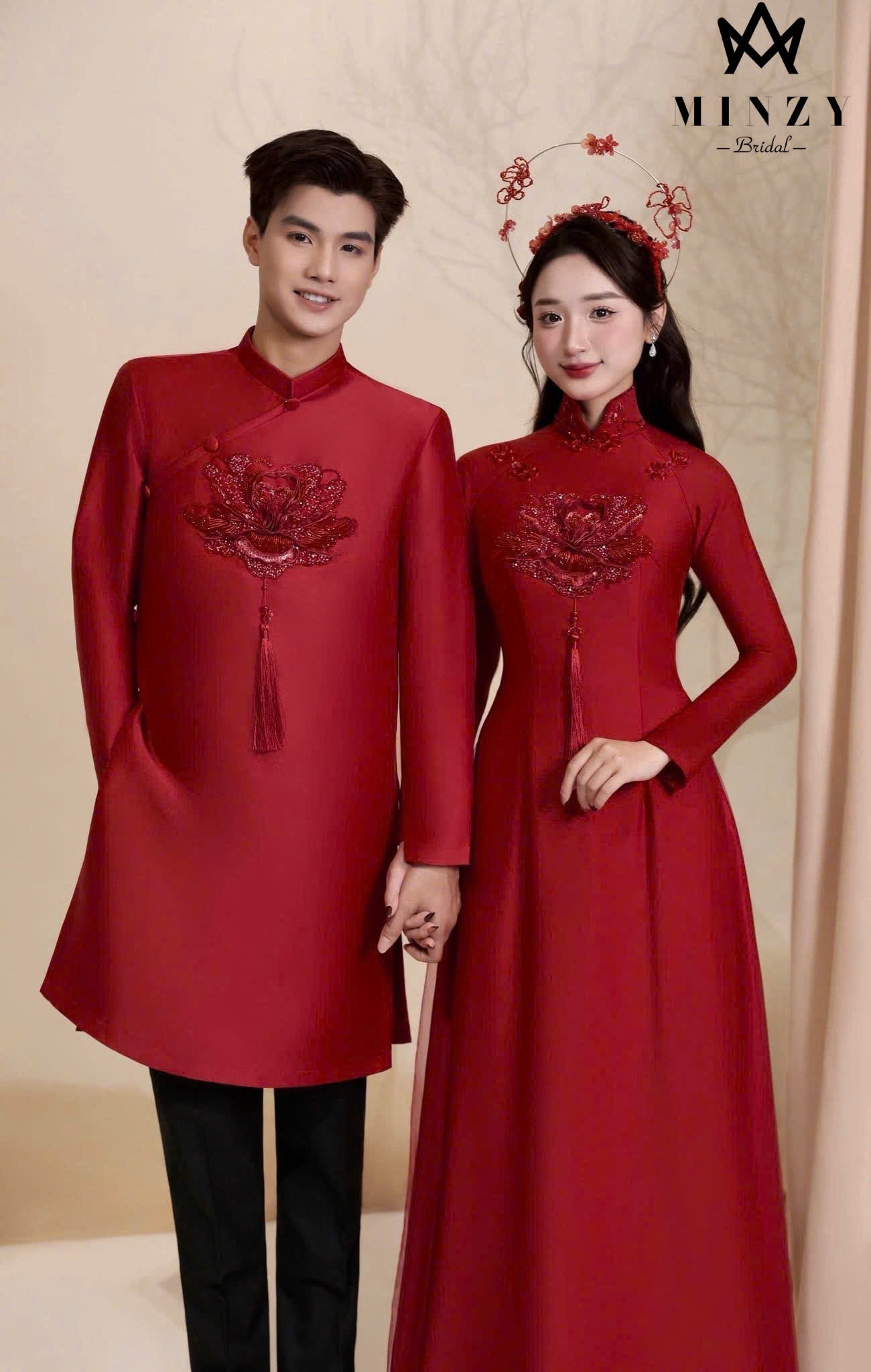 Áo dài cặp đỏ 38