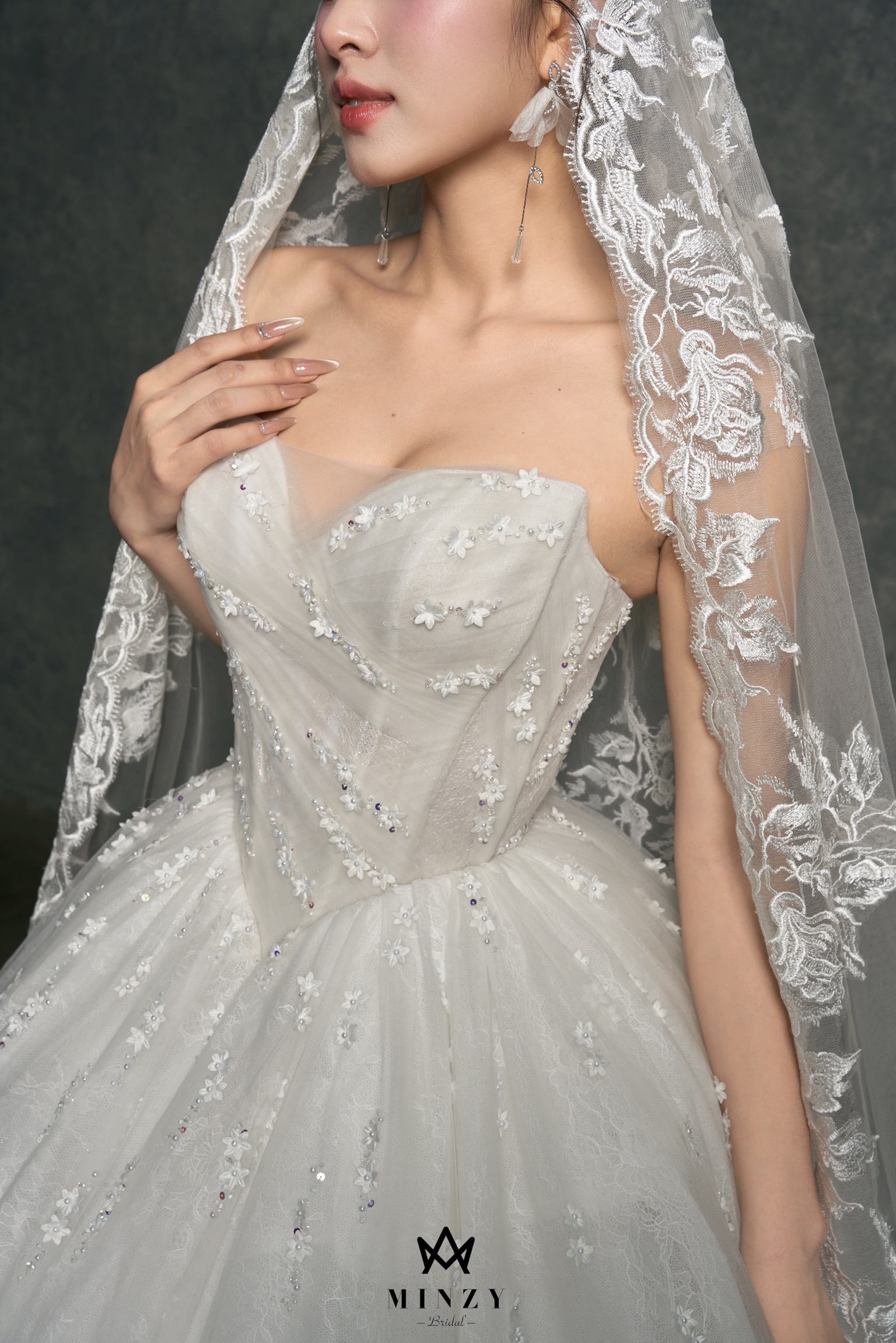 Elegant 80