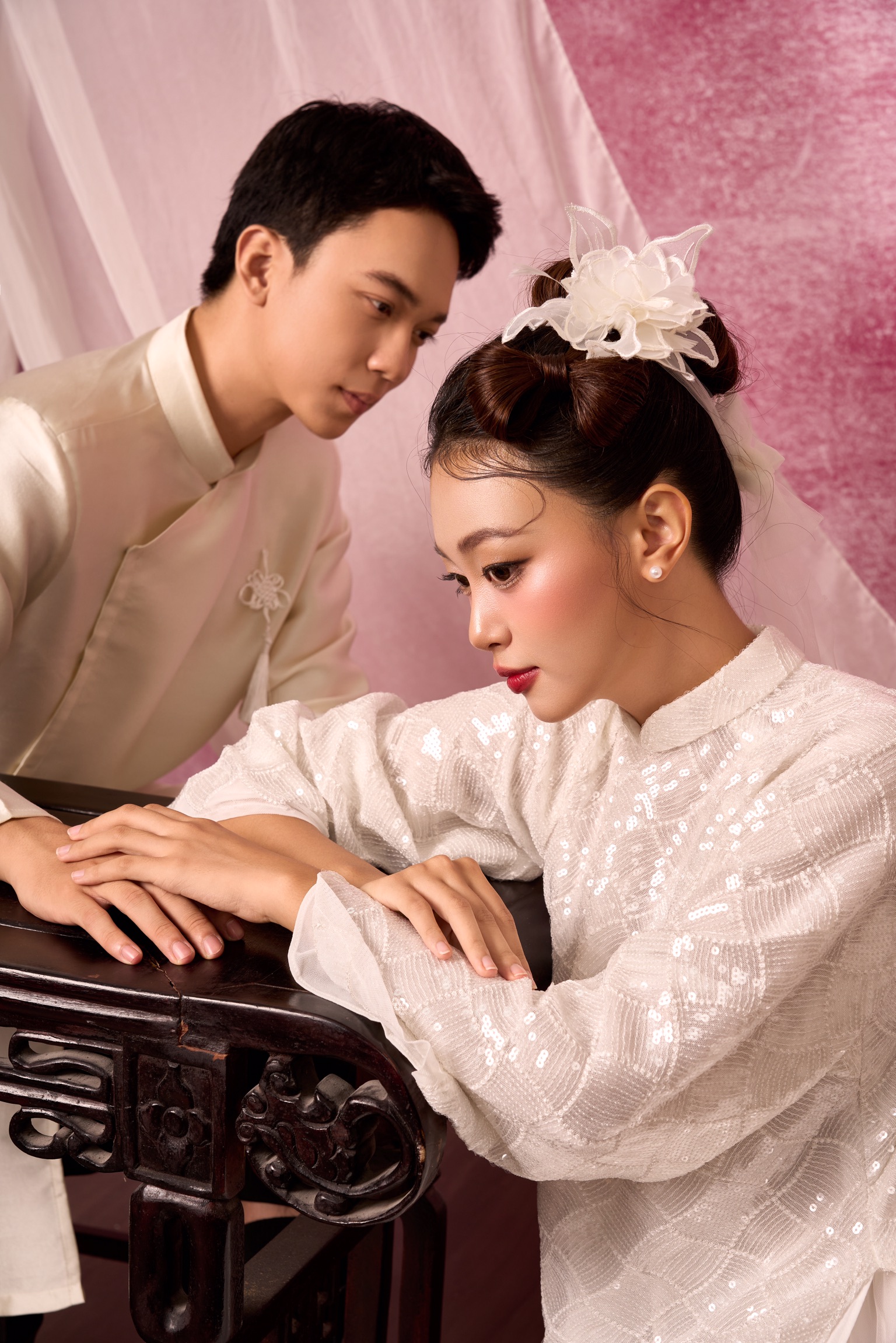 Áo dài cặp  mix trắng be 03