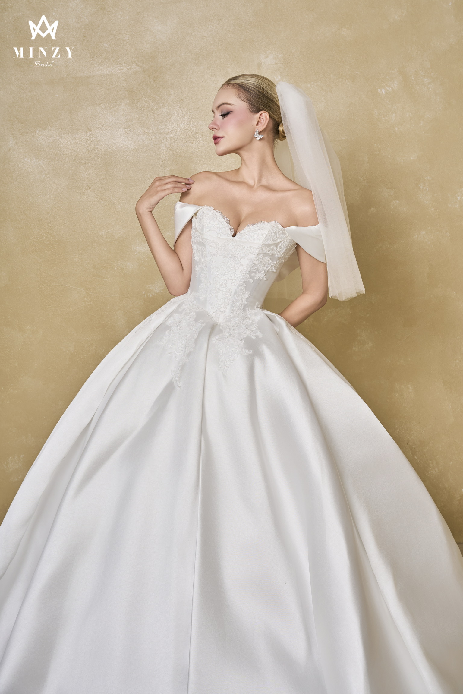 Elegant 158