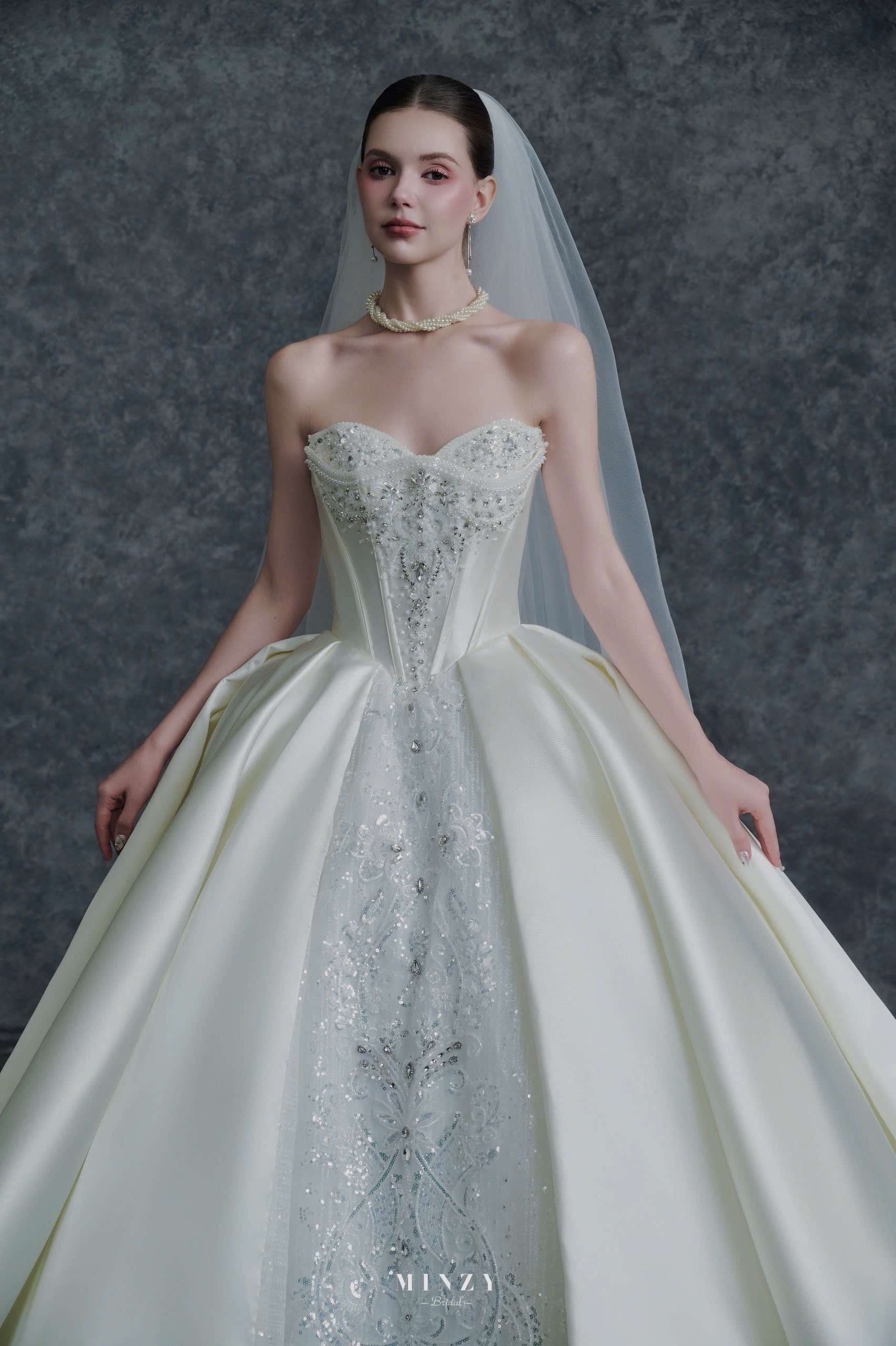 Elegant 252