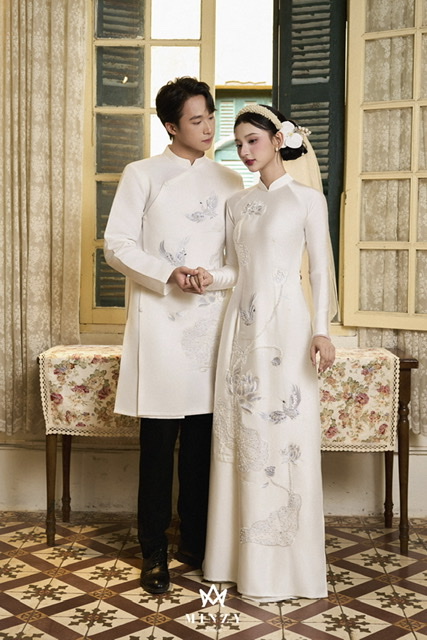 Áo dài cặp trắng 55