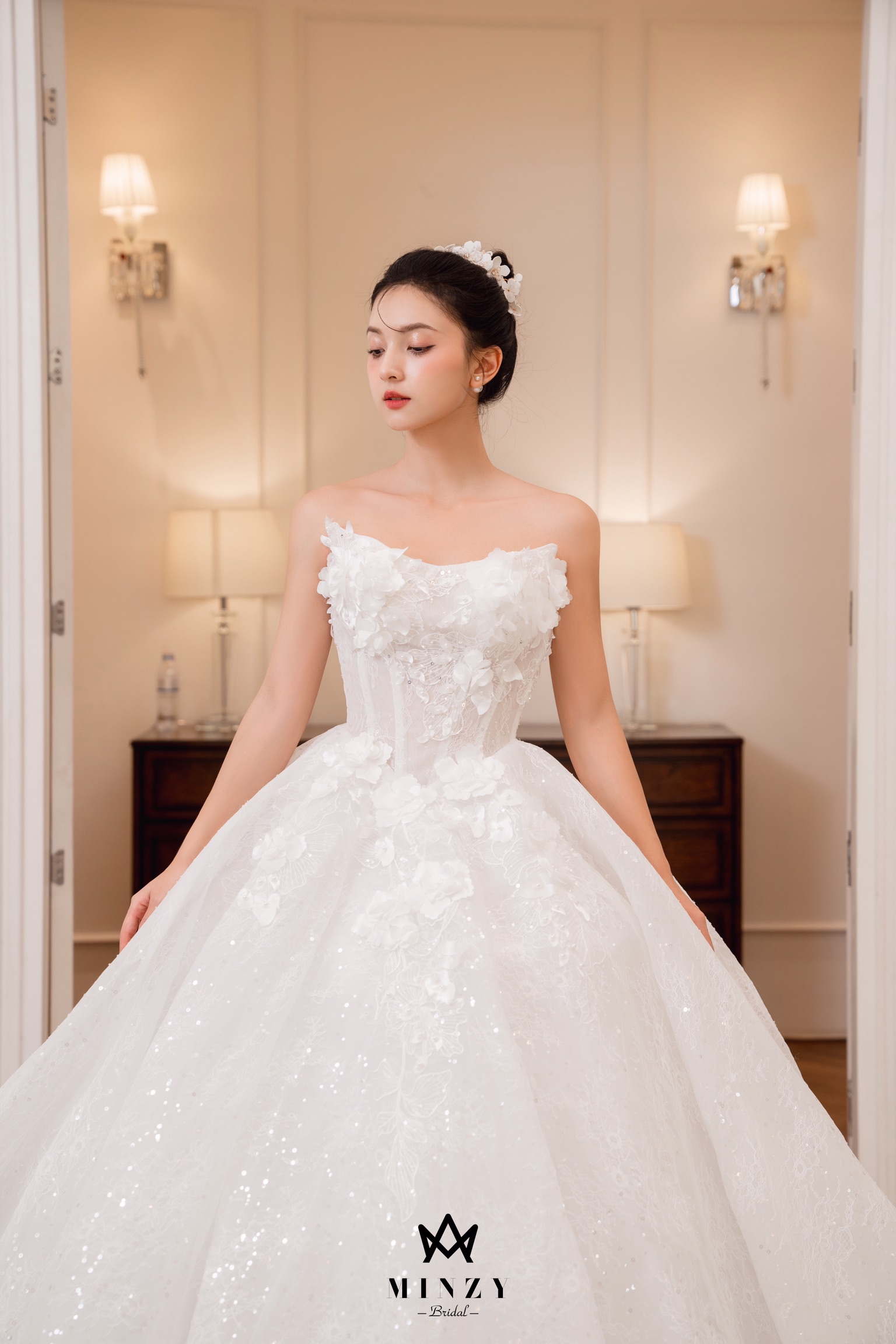 Elegant 33