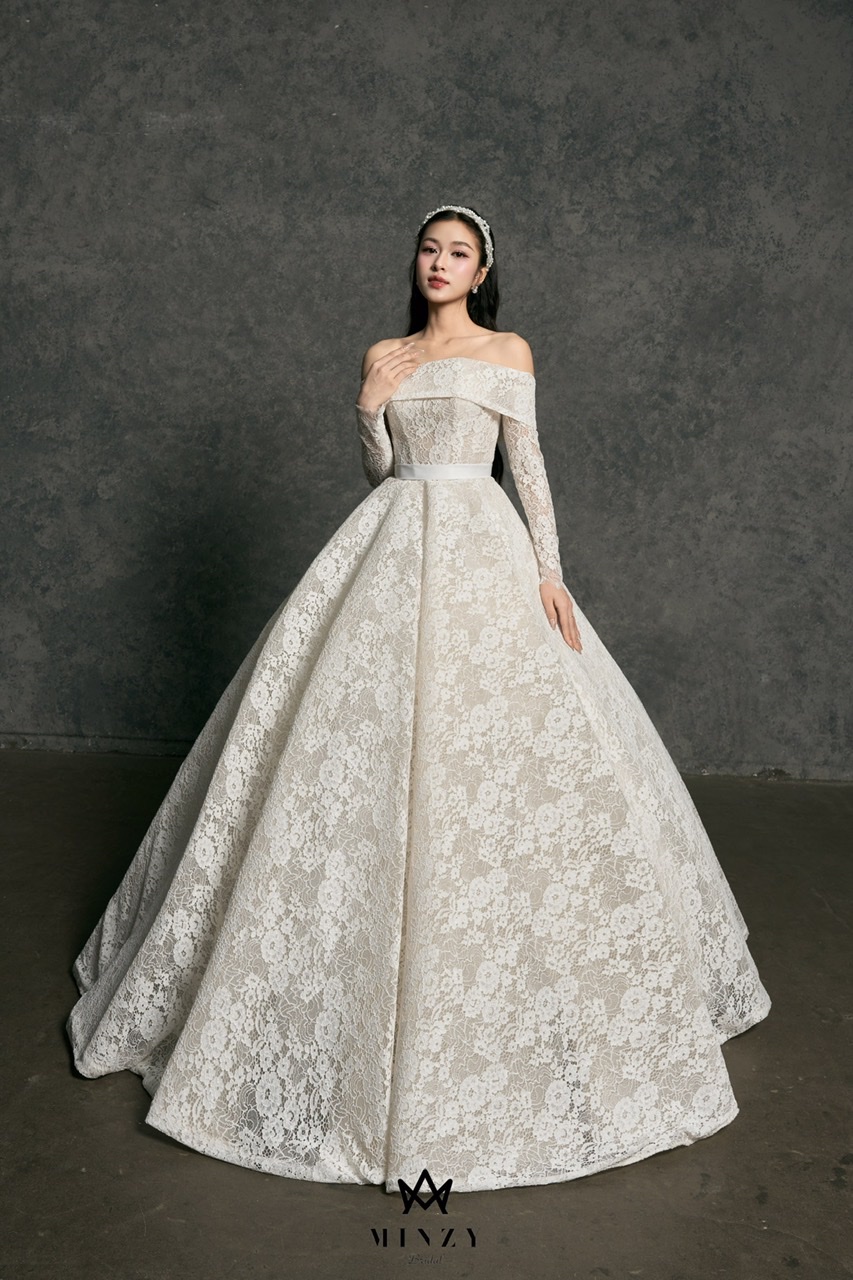Elegant 77