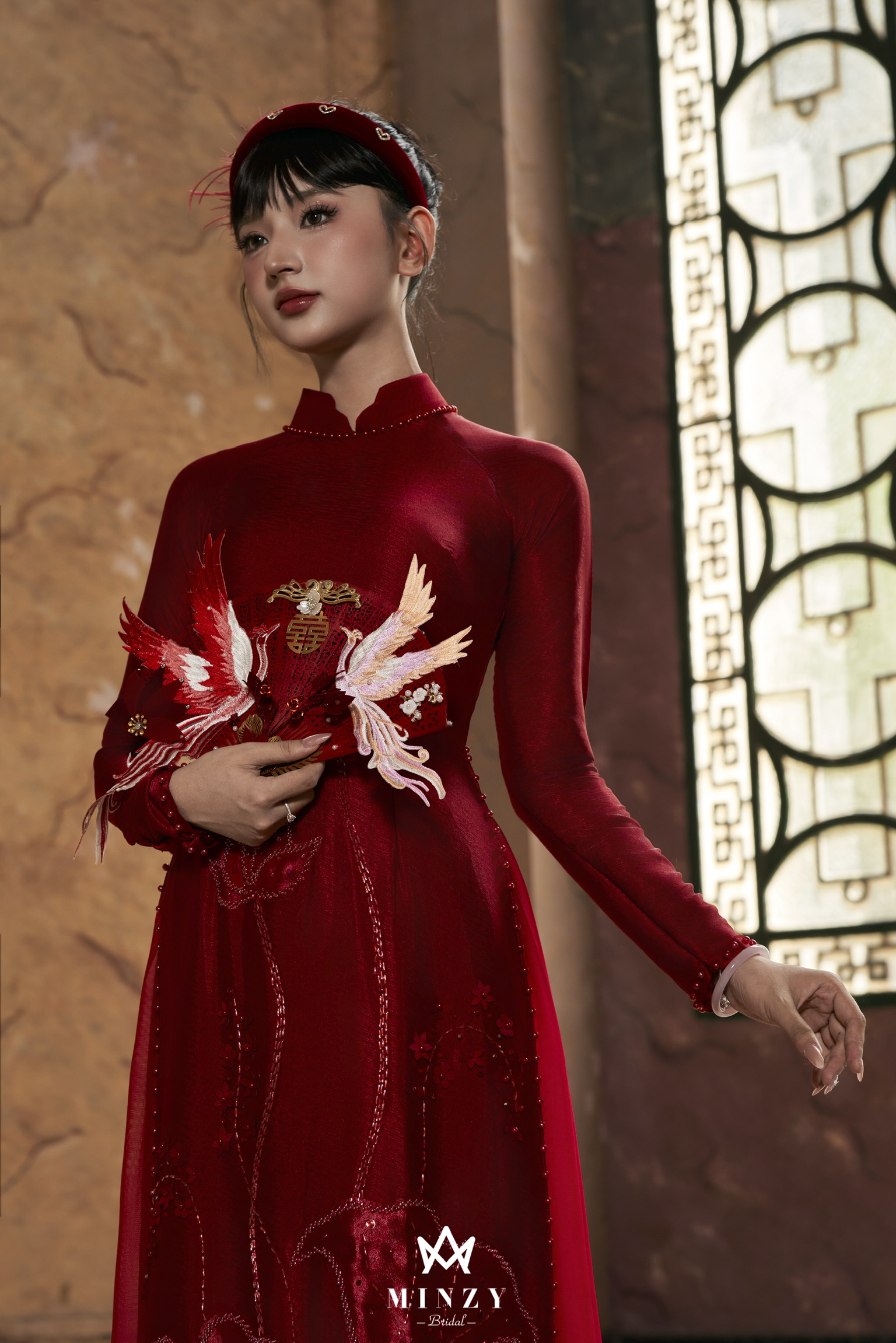 Áo dài nữ đỏ 11