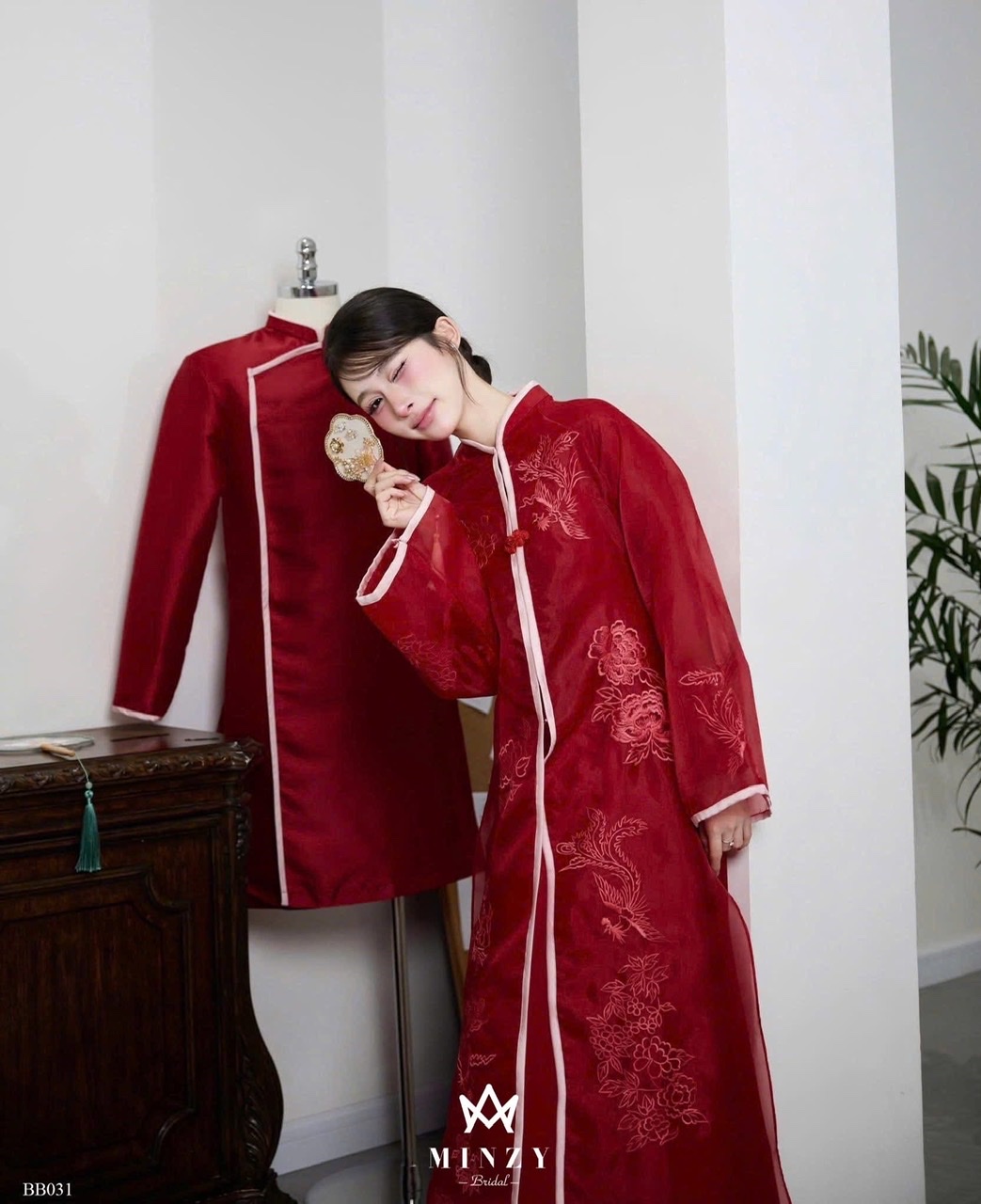 Áo dài cặp đỏ 82