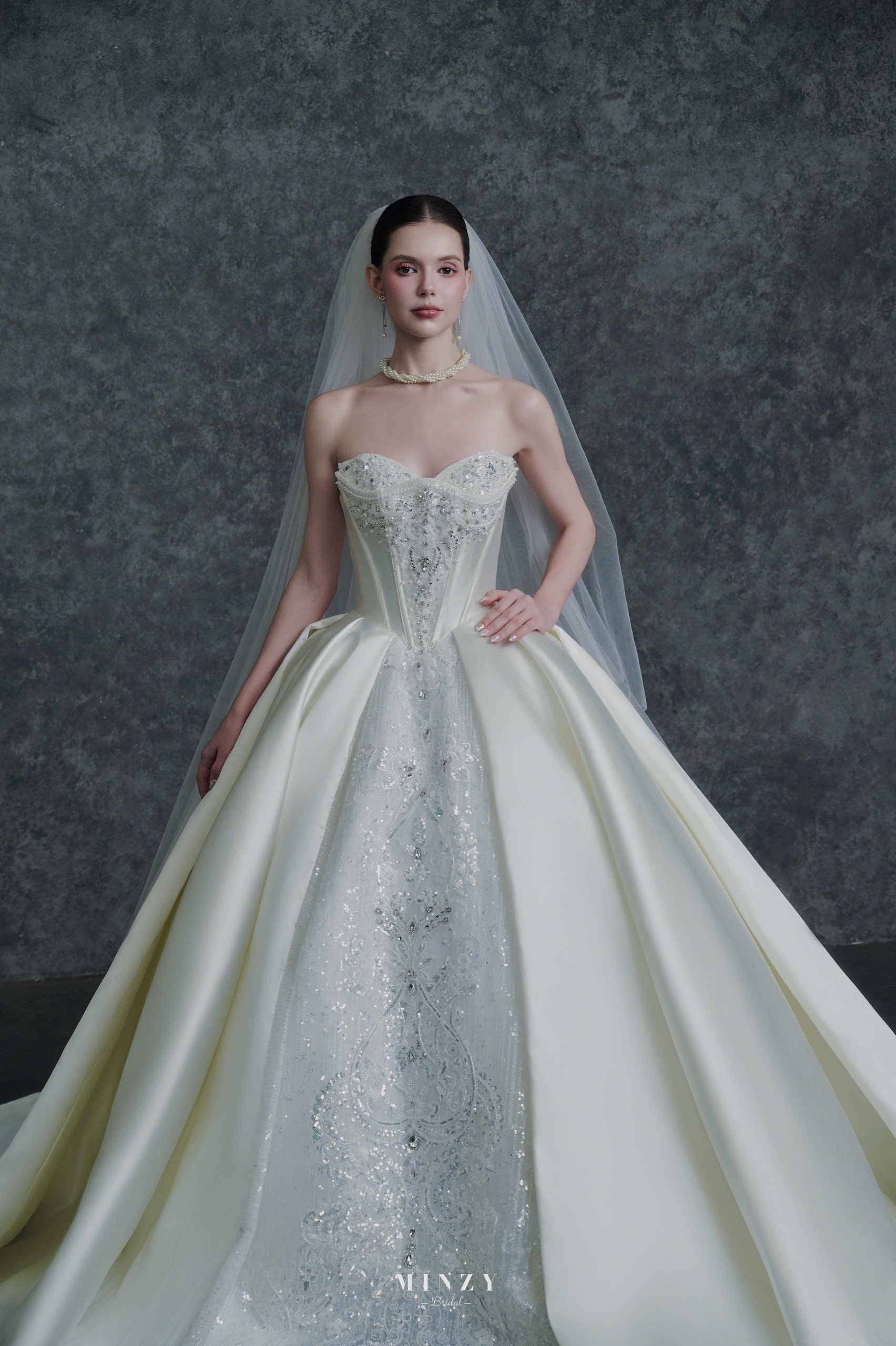 Elegant 252
