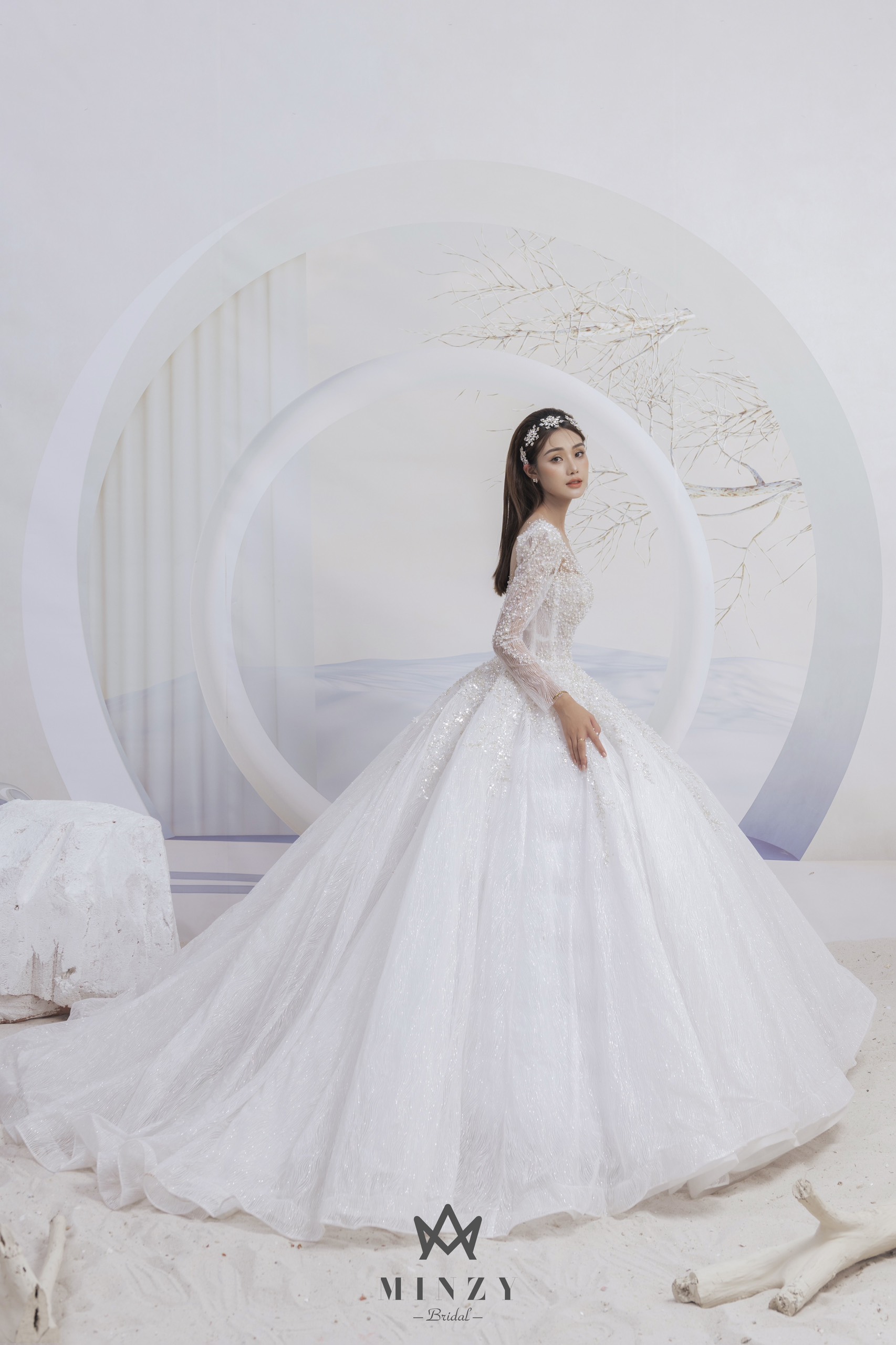 Haute Limited 03