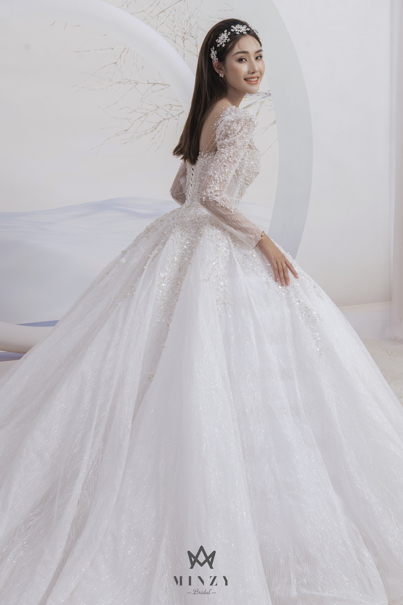 Haute Limited 03