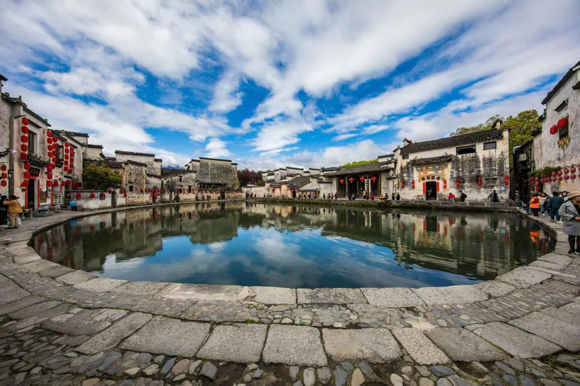 HÀ NỘI – ĐỒN KHÊ – HÀNG CHÂU - BỘC VIỆN CỔ TRẤN  – THƯỢNG HẢI – HỒ THANH SƠN - TỀ VÂN SƠN – HOÀNH THÔN 5N4D