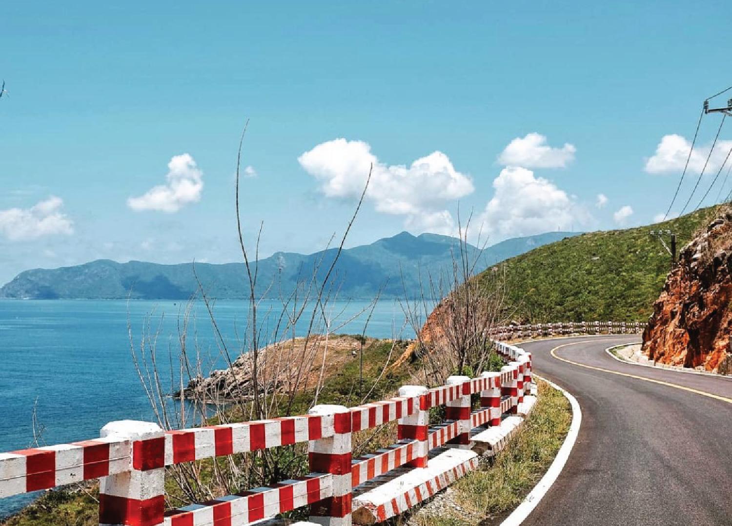 CÔN ĐẢO LINH THIÊN - 3 NGÀY 2 ĐÊM ( BAMBOO BAY SÁNG VỀ TRƯA)