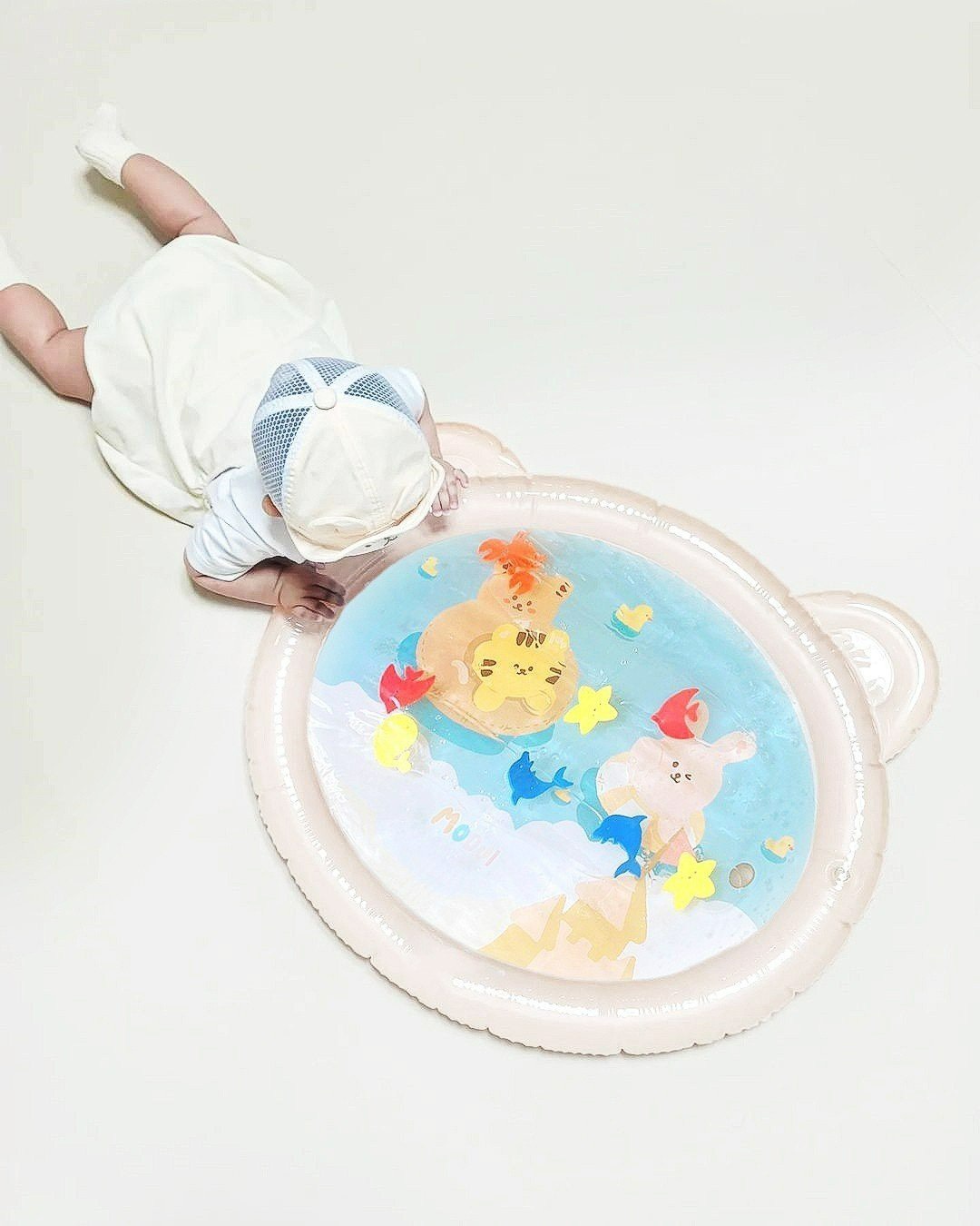 Thảm nước cho bé