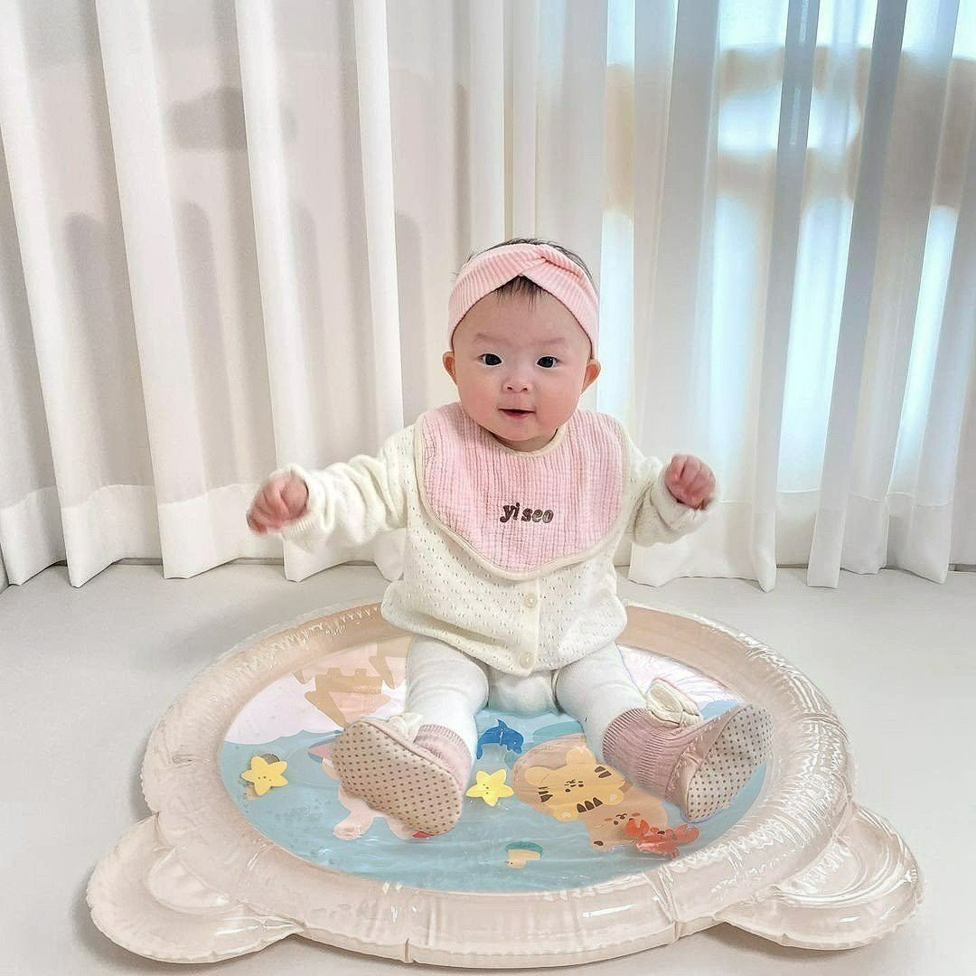 Thảm nước cho bé