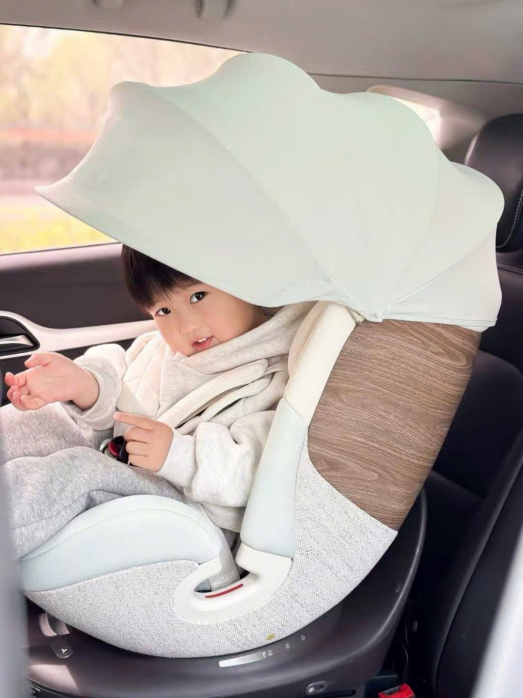 GHẾ NGỒI Ô TÔ CHO BÉ MAPLE&CO NAUTILUS - MAPLECO