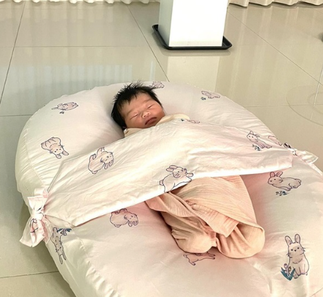 GỐI CHỐNG TRÀO NGƯỢC BABY BUNNY (SET KHÔNG KÈM TÚI ĐỰNG) - DONO&DONO