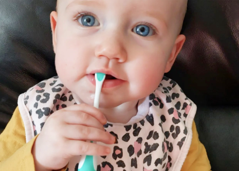 BỘ 2 ĐẦU BÀN CHẢI THAY THẾ CHO BÀN CHẢI ĐIỆN BABYSONIC TỪ 0-18 THÁNG - BRUSH-BABY