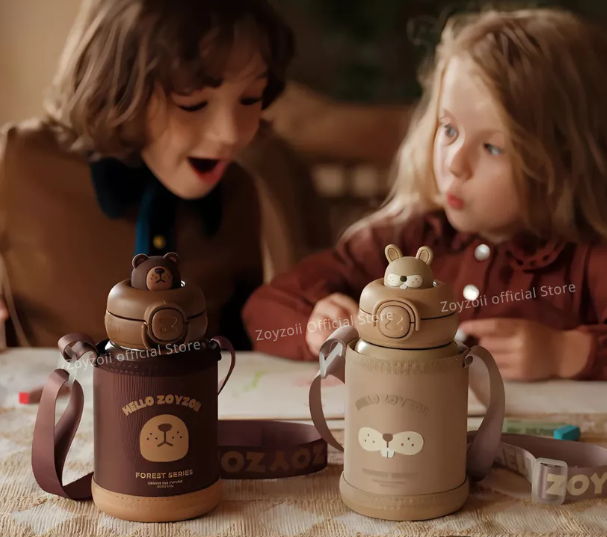 BÌNH NƯỚC GIỮ NHIỆT ZOYZOII CHO BÉ ĐI HỌC CÓ TÚI ĐỰNG THERMOS CUP MÃ E8