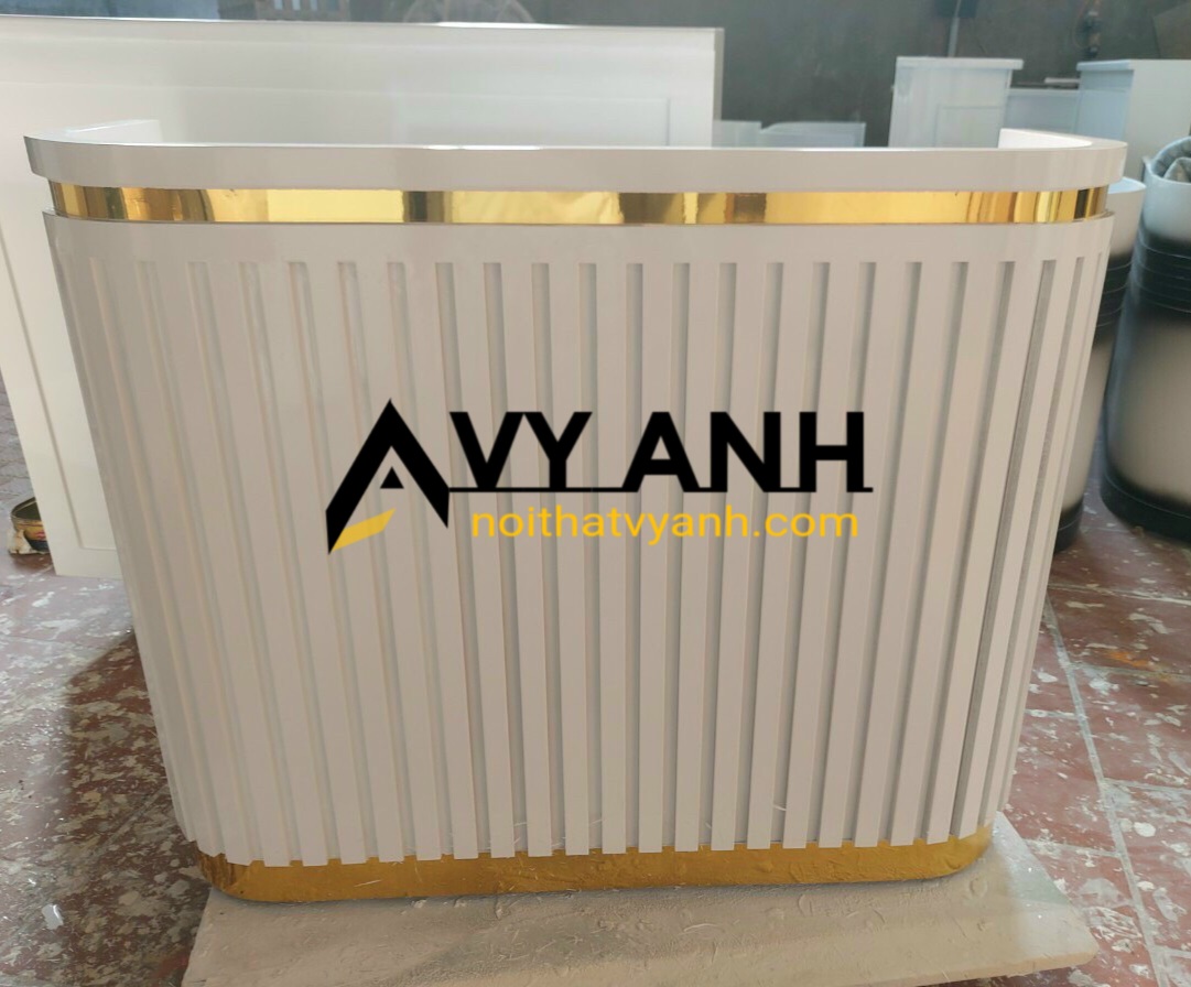 Quầy thu ngân cho cửa hàng thời trang