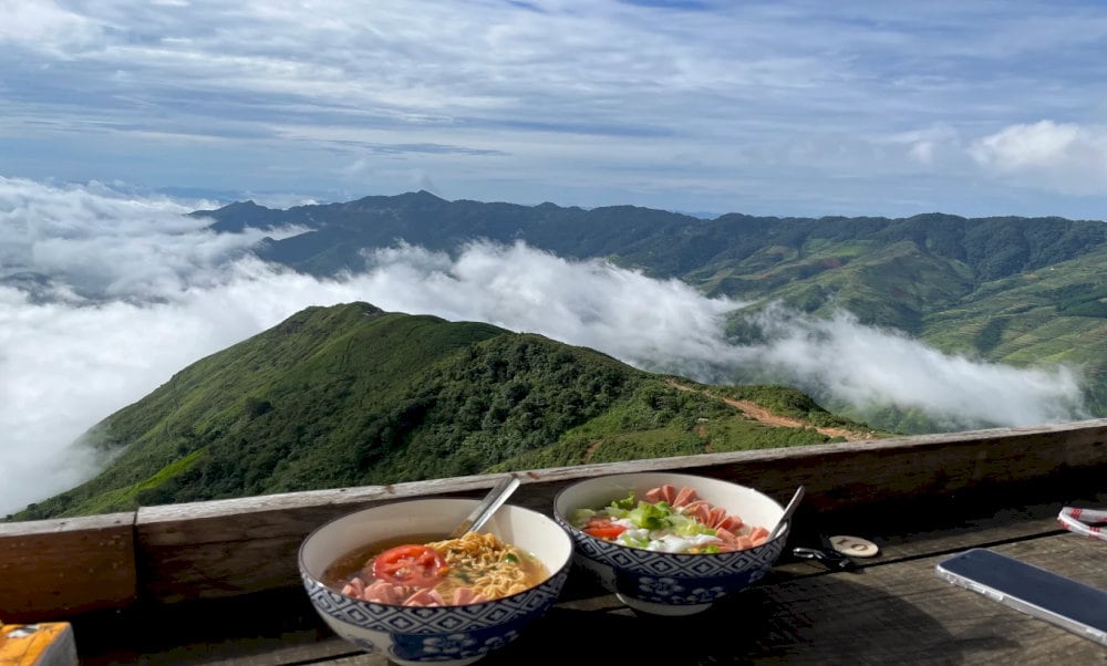 Săn mây – Ngắm hoa – Thưởng ẩm thực: Combo du lịch mùa se lạnh đầy cảm xúc