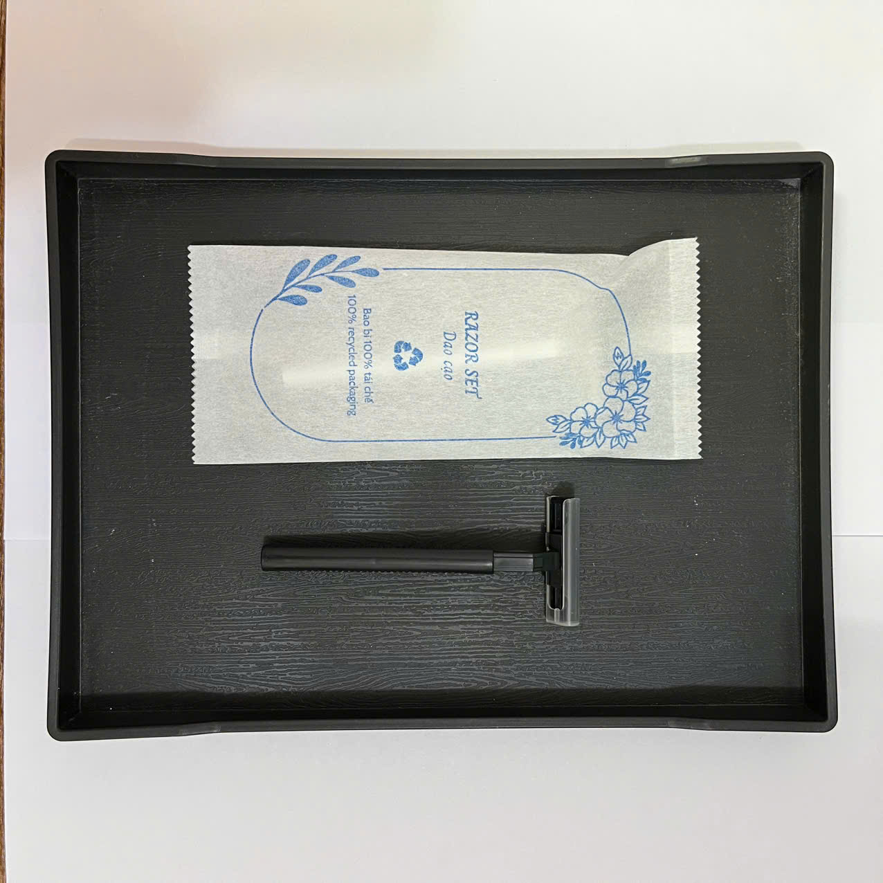 Bộ đồ dùng khách sạn Amenities túi vải không dệt ruột nhựa bịch 100c