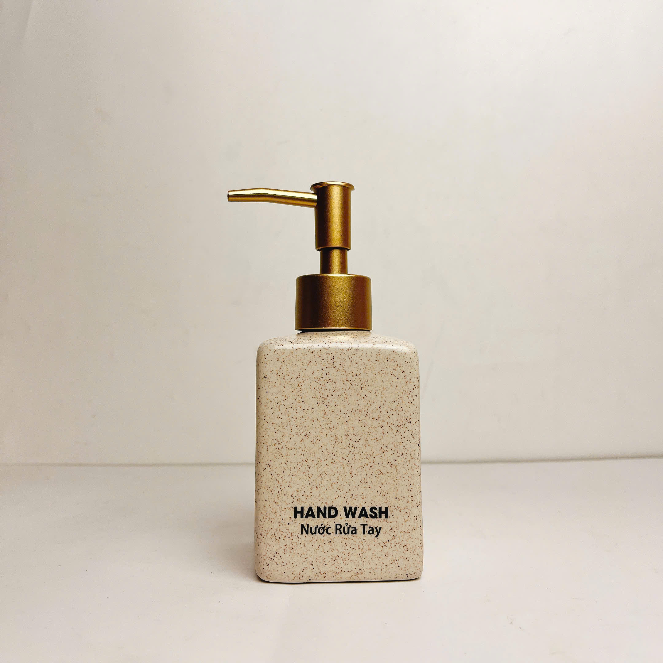 Bình dáng vuông cát trắng 300ml