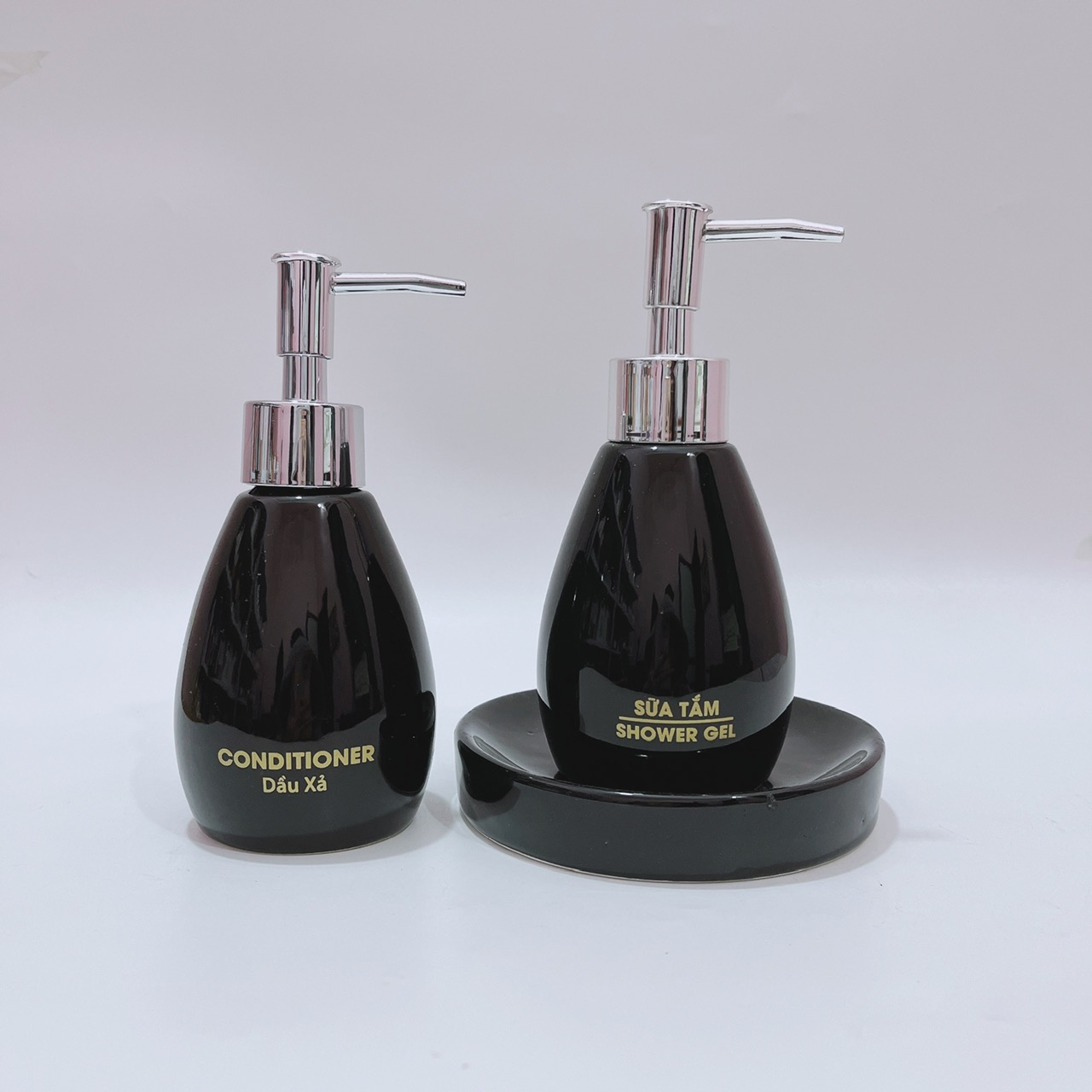 Bình dáng xoài đen 200ml