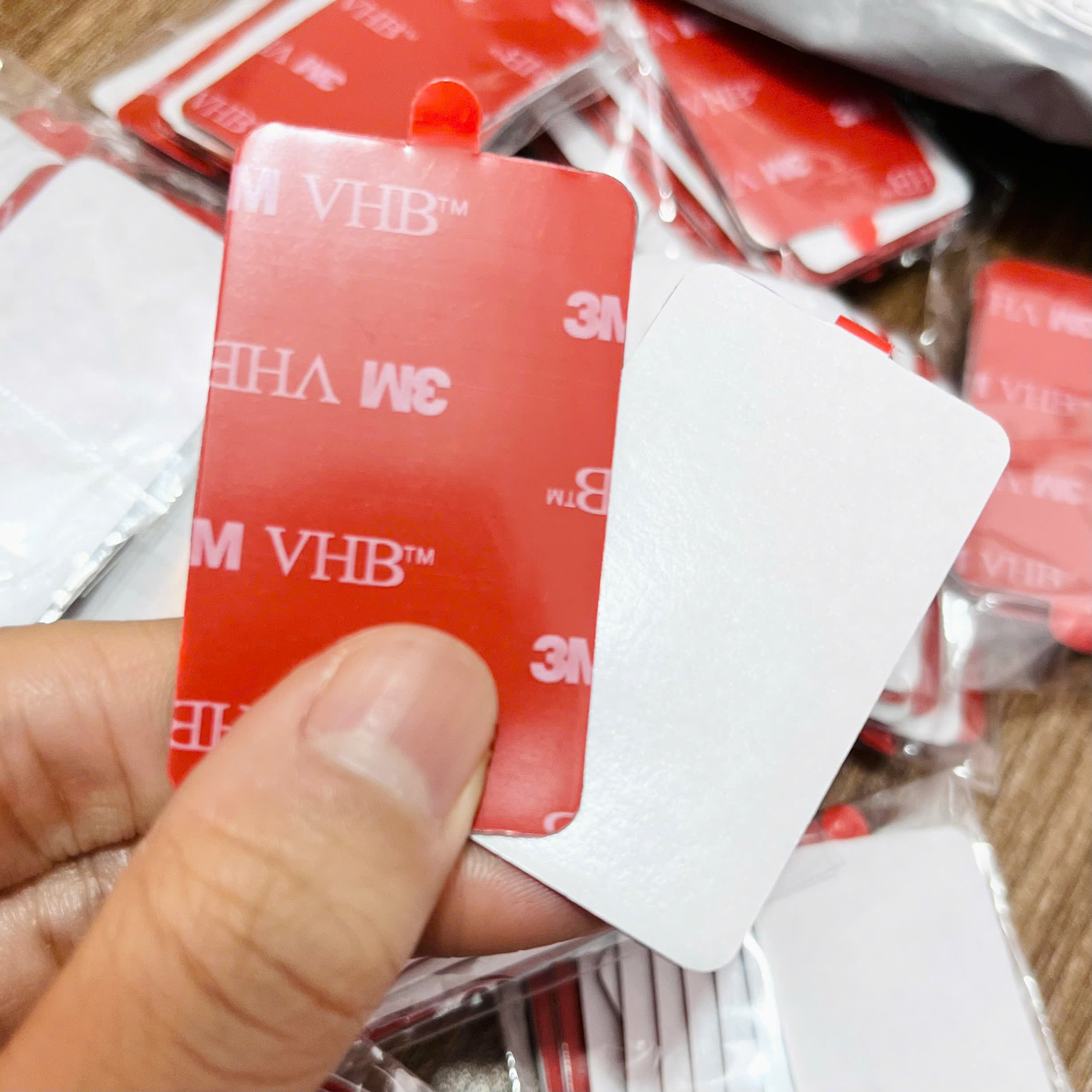 Bình treo tường tròn [Tặng kèm miếng dán ko cần cần khoan tường]
