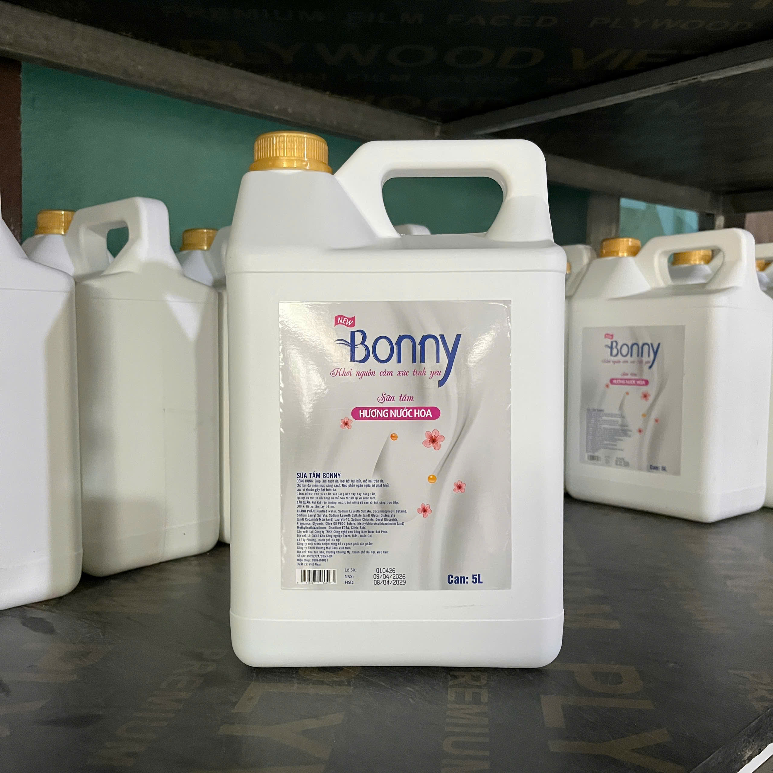 Can sữa tắm Bonny