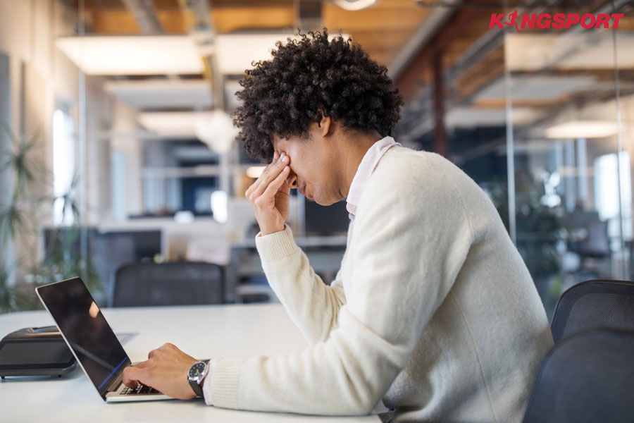 Stress Là Gì? Cách Đối Phó Với Căng Thẳng Kéo Dài?