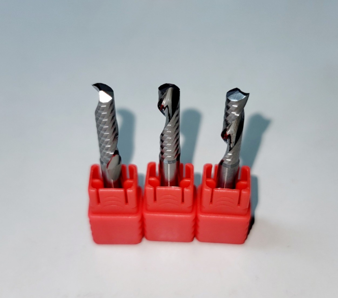 Gửi Lưỡi Cắt CNC Từ Cần Thơ Sang Shenzhen Nhanh Chóng