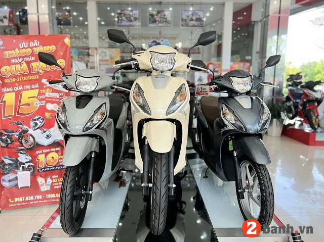 Giá xe Vision tháng 12/2023: Bản cổ điển giảm 1,5 triệu đồng