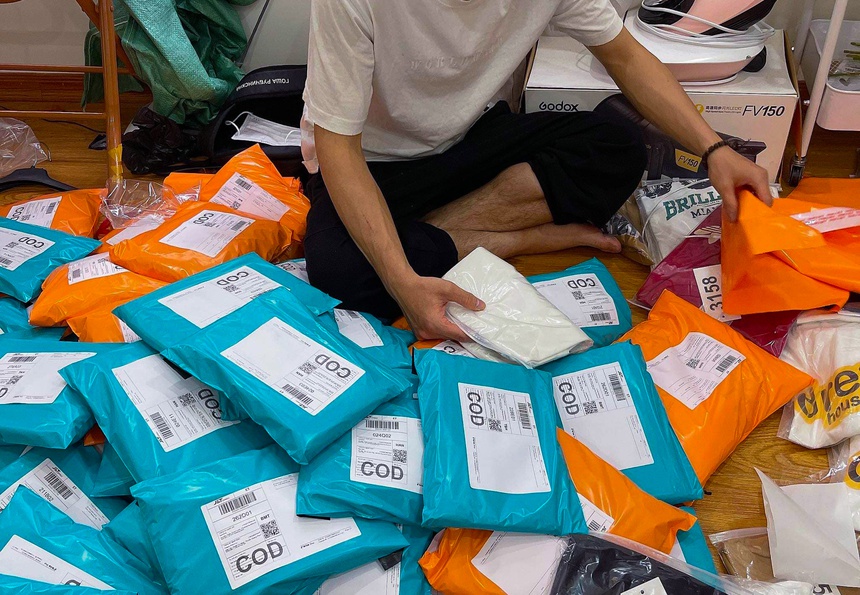 Thực hư tin đồn đình công, hàng hóa 'chất đống' trong kho các đơn vị giao hàng