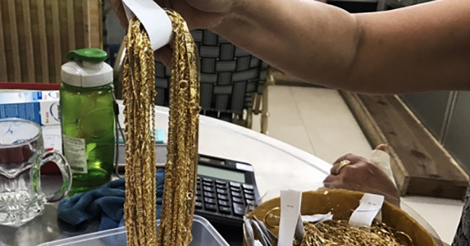 Lời khai của nữ nhân viên trộm 160 lượng vàng