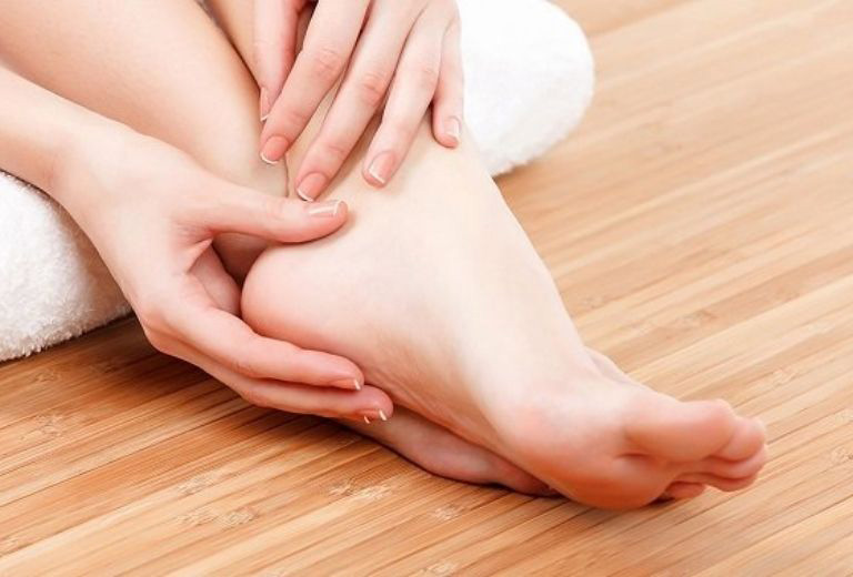12 cách chữa tê bì chân tay tại nhà đơn giản, hiệu quả