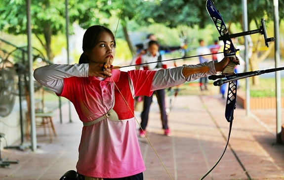 Cung thủ Ánh Nguyệt bị loại vì kém 0,489 cm ở Olympic 2024