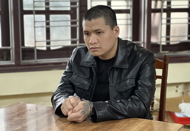 “Giăng bẫy” đổi tiền rồi nổ súng cướp 8 tỷ đồng