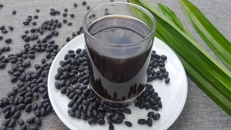Uống nước đậu đen rang đúng cách cơ thể sẽ nhận 4 tác dụng tuyệt vời sau
