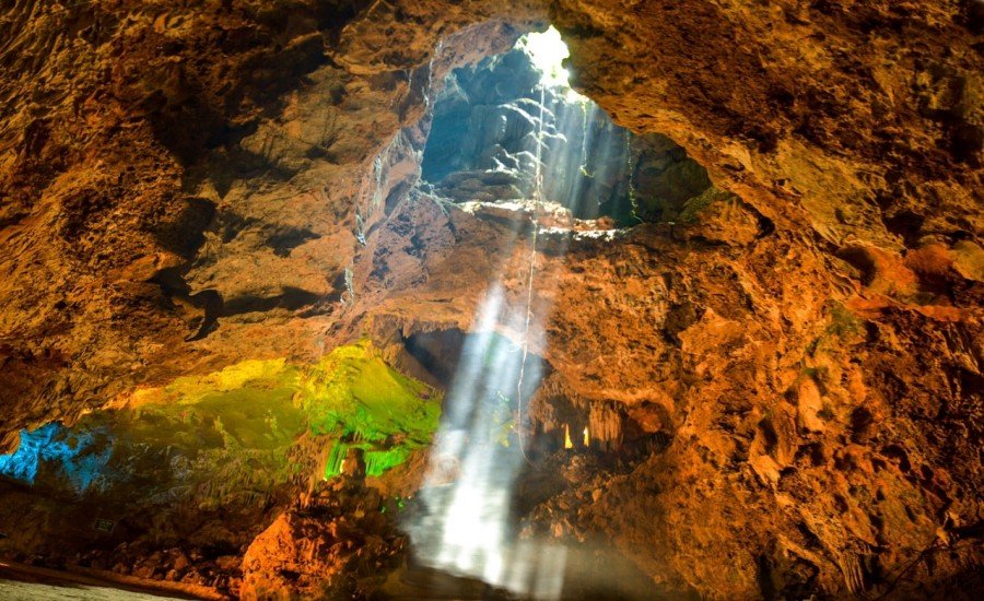 Động Thiên Hà (Ninh Bình): Vẻ đẹp kỳ vĩ của 'dải ngân hà' trong lòng núi