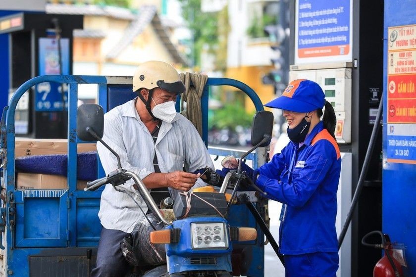 Giá xăng hôm nay có thể giảm nhẹ trong kỳ điều hành đầu tiên năm mới 2024