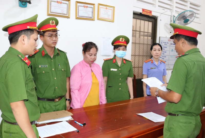 Cho vay lãi nặng, thu lợi bất chính 6 tỷ đồng
