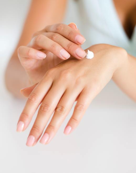 3 cách trị khô da tay từ thiên nhiên cực kì hiệu quả