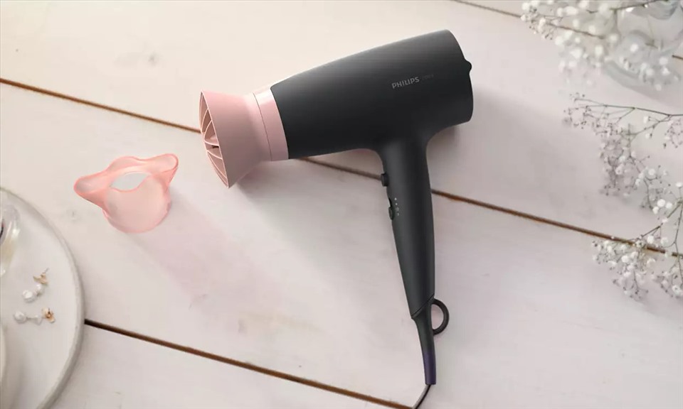 10 mẹo hay với máy sấy tóc