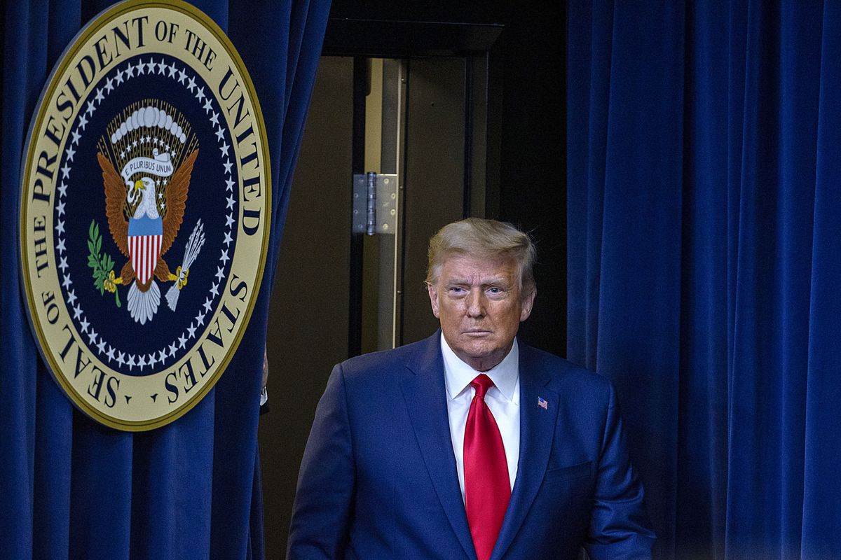 Tòa tối cao Mỹ từ chối ra phán quyết nhanh về quyền miễn trừ truy tố ông Trump