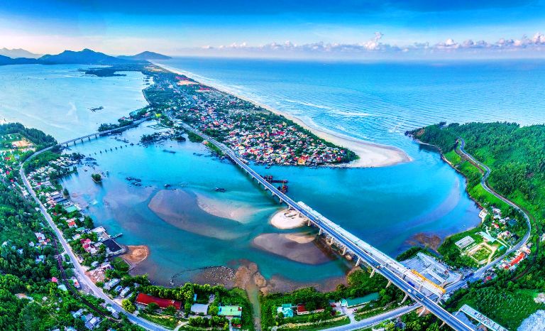 Kinh nghiệm du lịch Lăng Cô cực kỳ hữu ích
