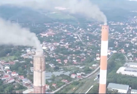 Hàng trăm hộ dân bị ô nhiễm bụi, muội đen