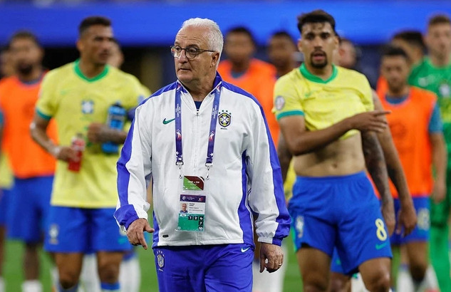 Copa America 2024: Bão ngầm ở Selecao